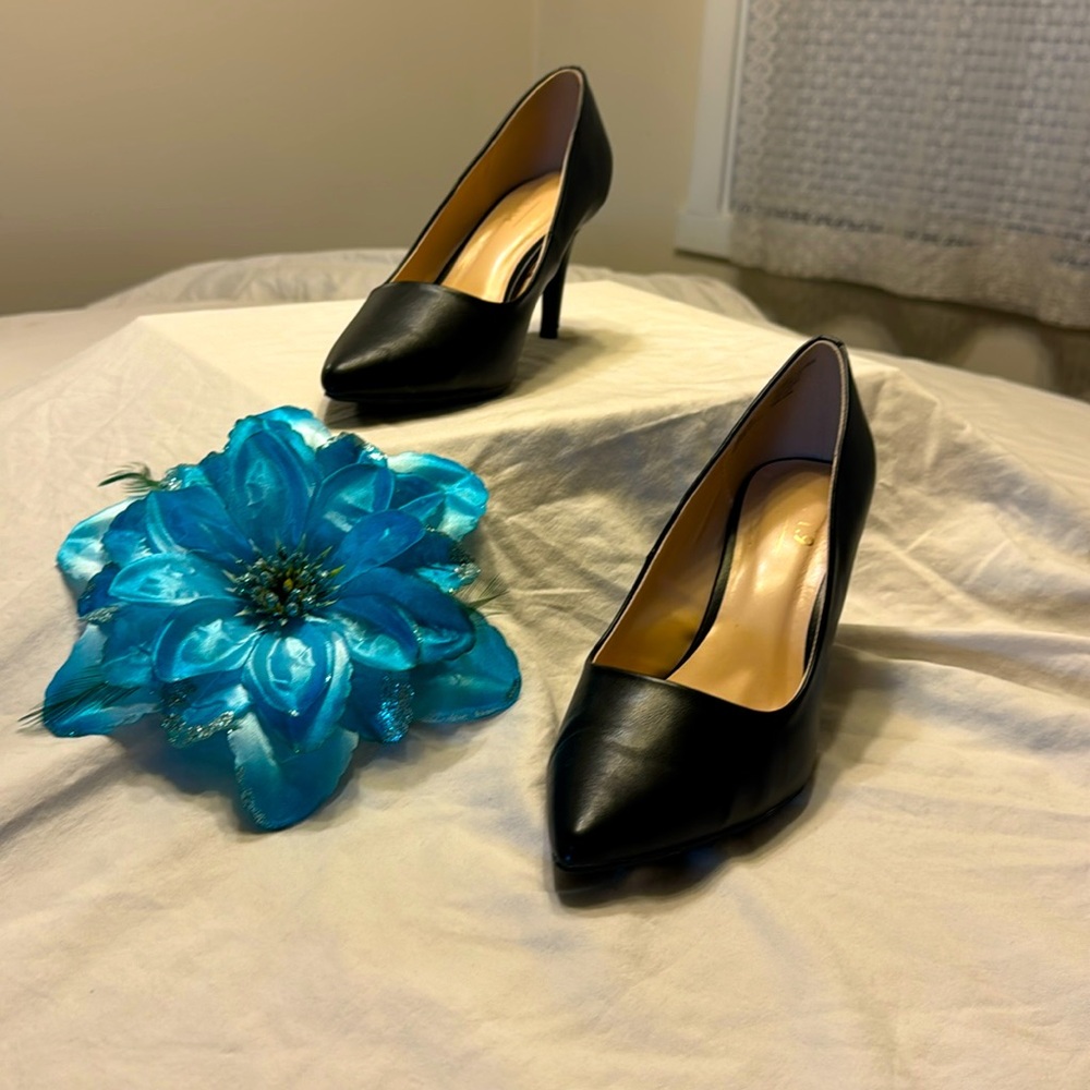 Apt. 9 black pumps